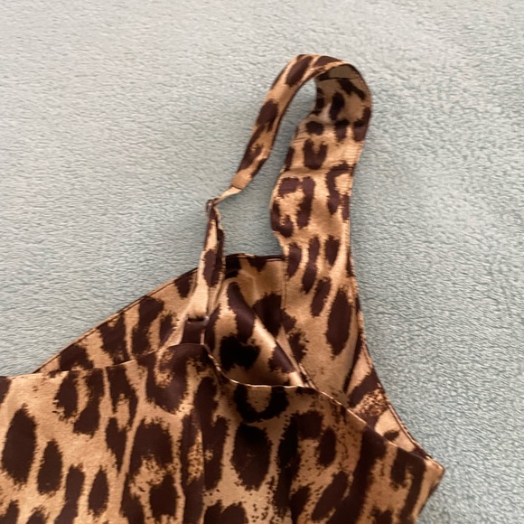 Christina V Leopard Print Mini dress or party top - Picture 13 of 13